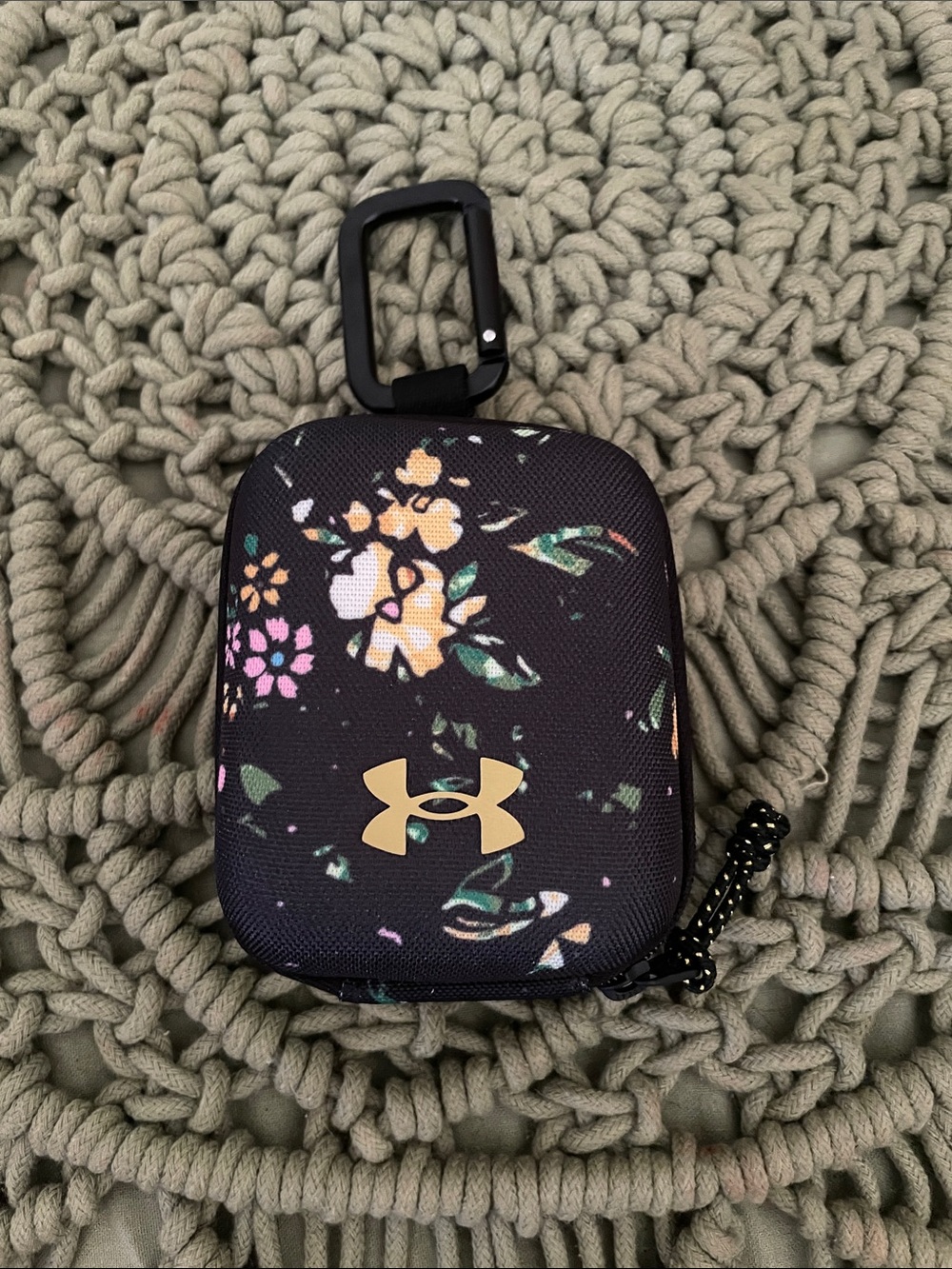 Under Armour Black Floral Zip Case with Gold Logo and Carabiner